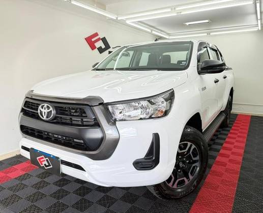 TOYOTA HILUX 2.8 D-4D TURBO DIESEL CD POWER PACK 4X4 AUTOMÁTICO